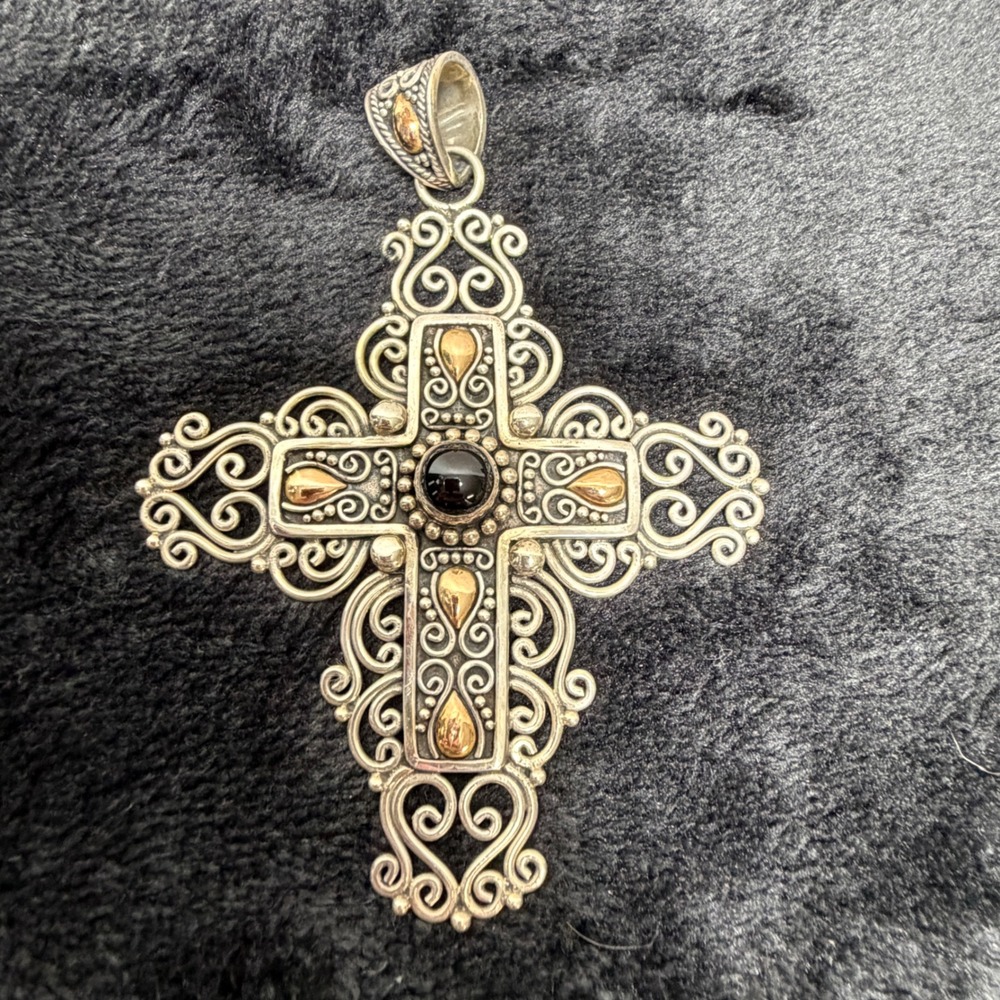 Signed BA Sterling‎ Silver 18k Gold Black Onyx Filigree Cross Pendant Wt. 22.95g - Picture 13 of 14